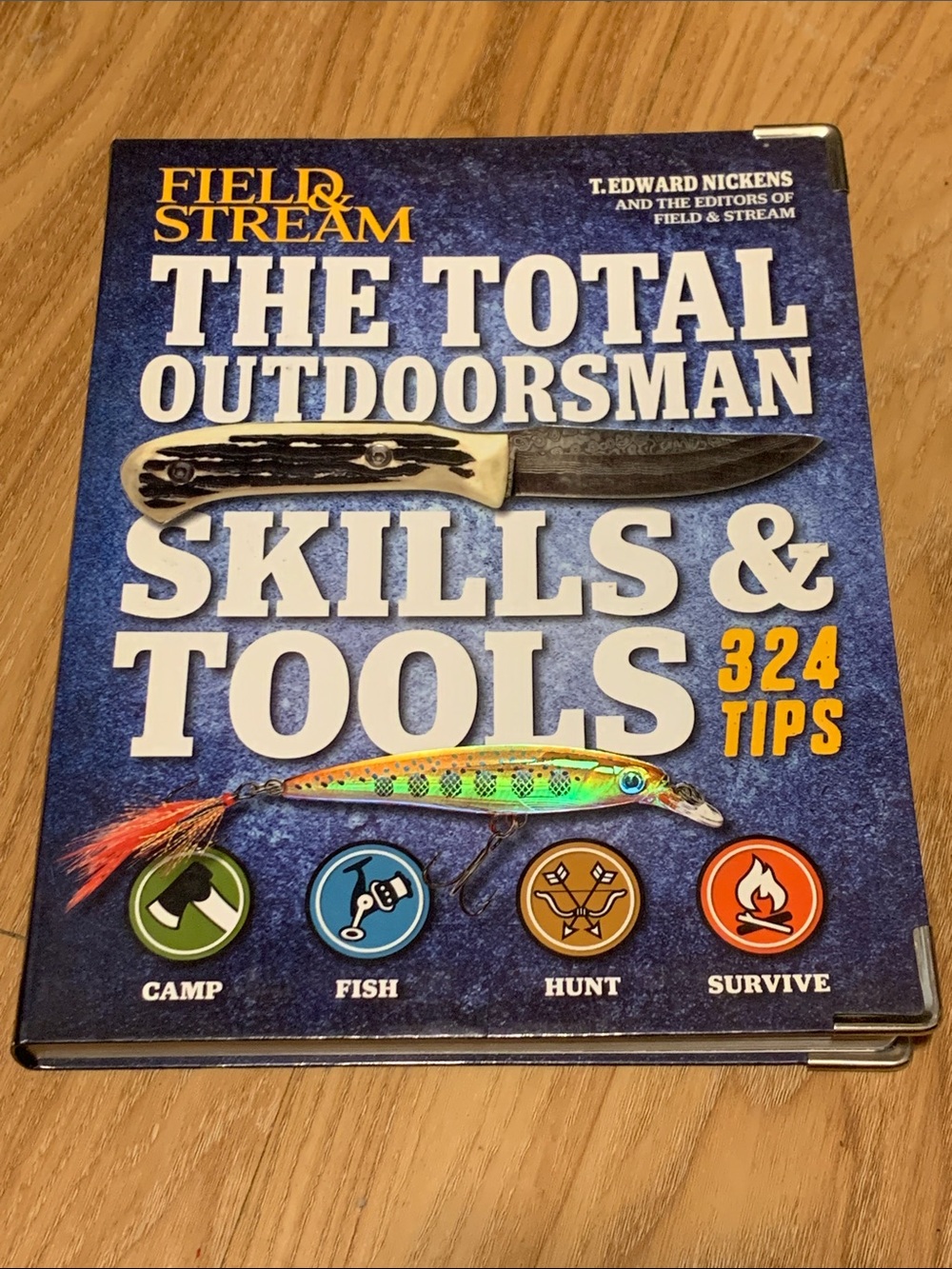 Field & Stream The Total Outdoorsman Skills & Tools Book Blue Cover Survival